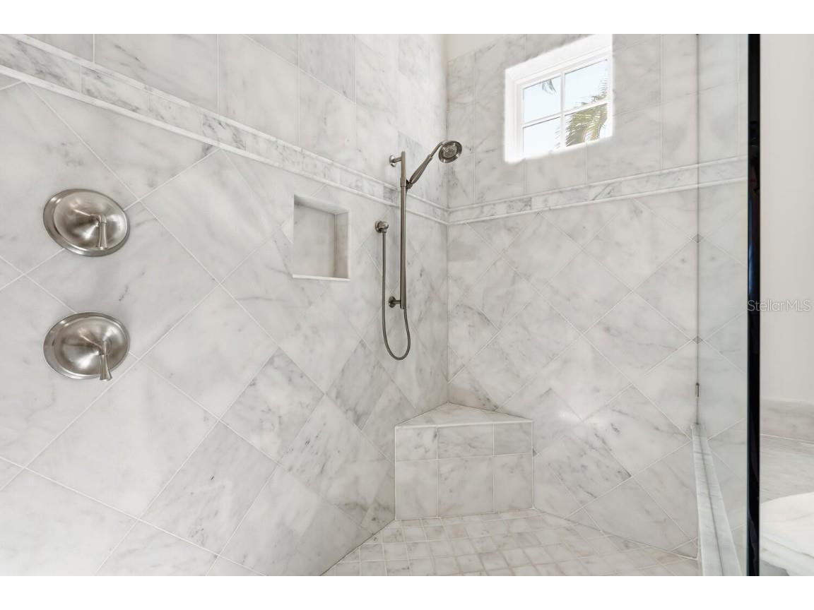 560 Harbor Point Road Longboat Key FL 34228 - SARASOTA BAY A4671218 image44