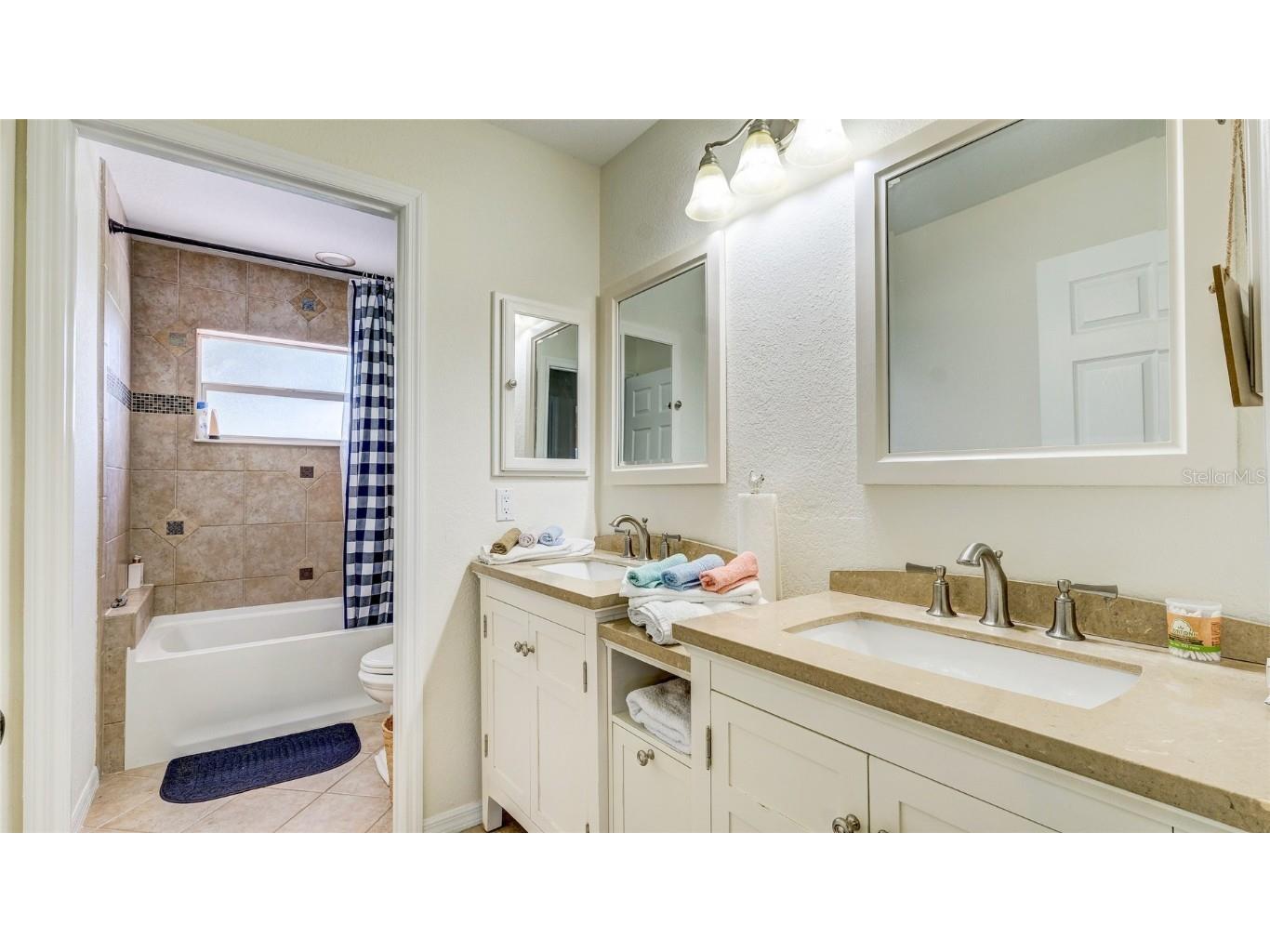 560 Oakford Road Sarasota FL 34240 A4674764 image17