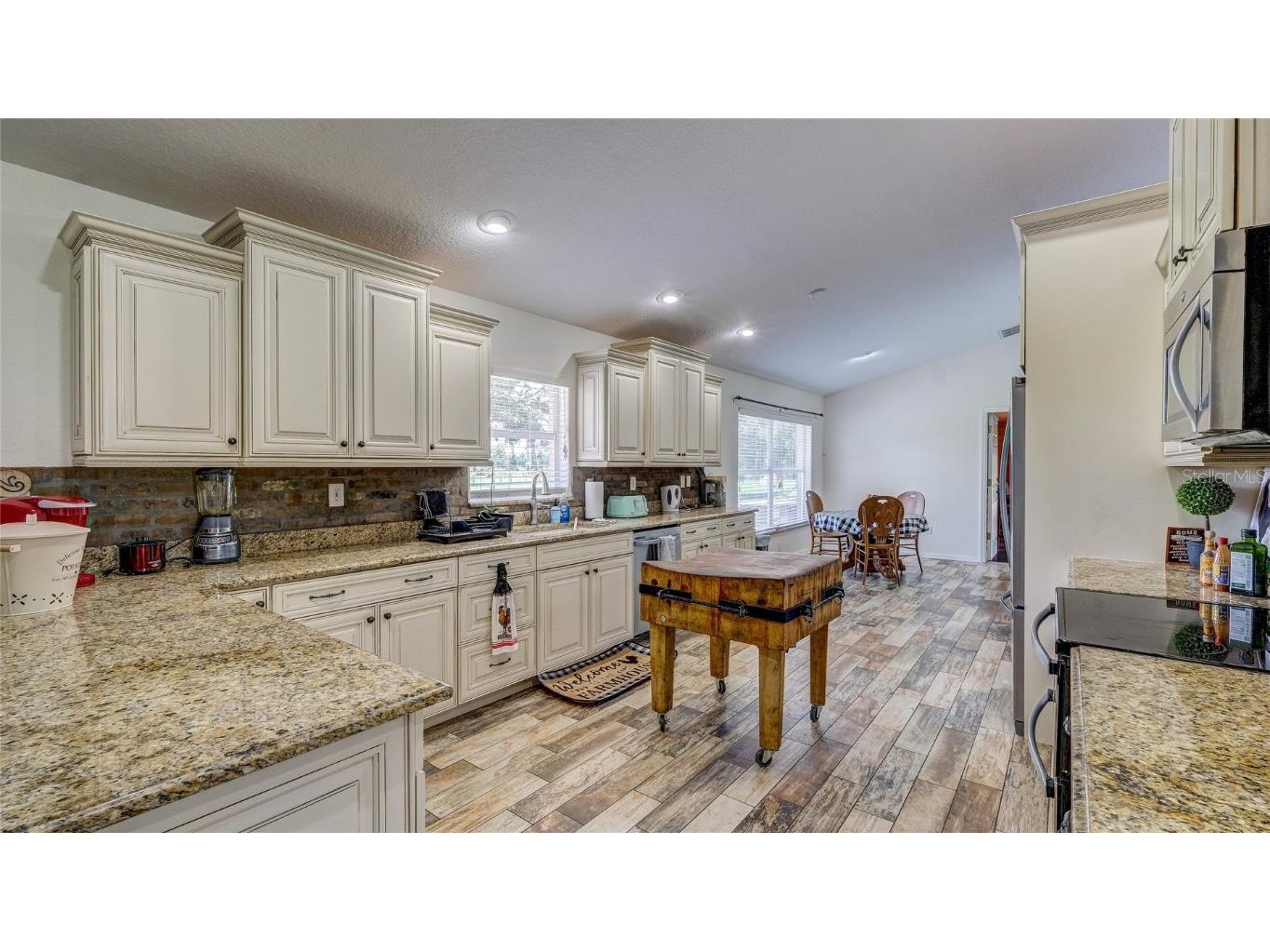 560 Oakford Road Sarasota FL 34240 A4674764 image19