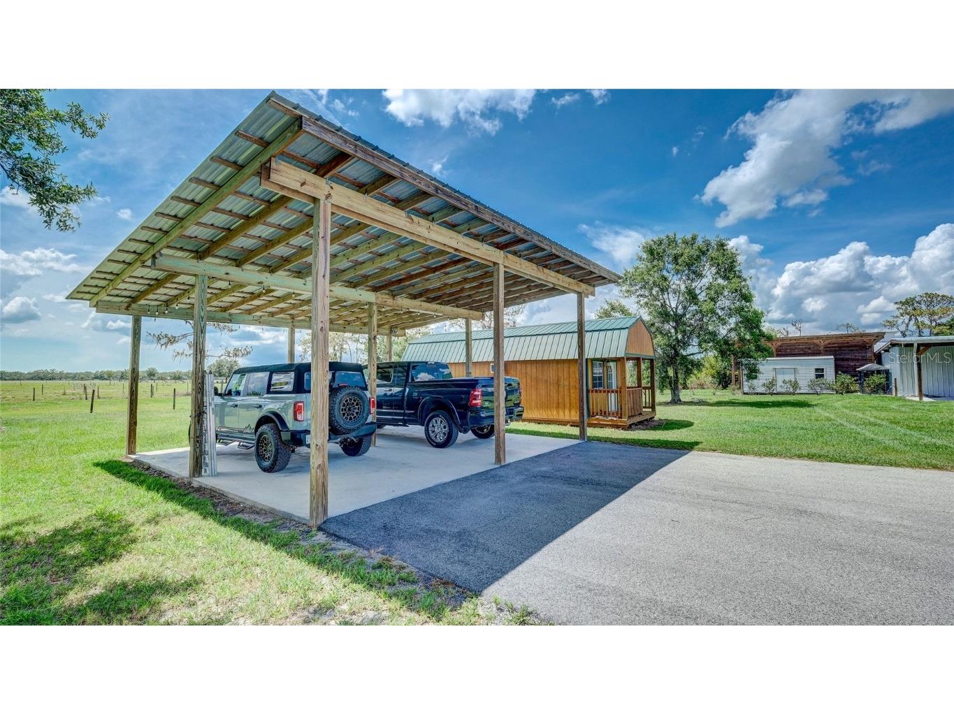 560 Oakford Road Sarasota FL 34240 A4674764 image32