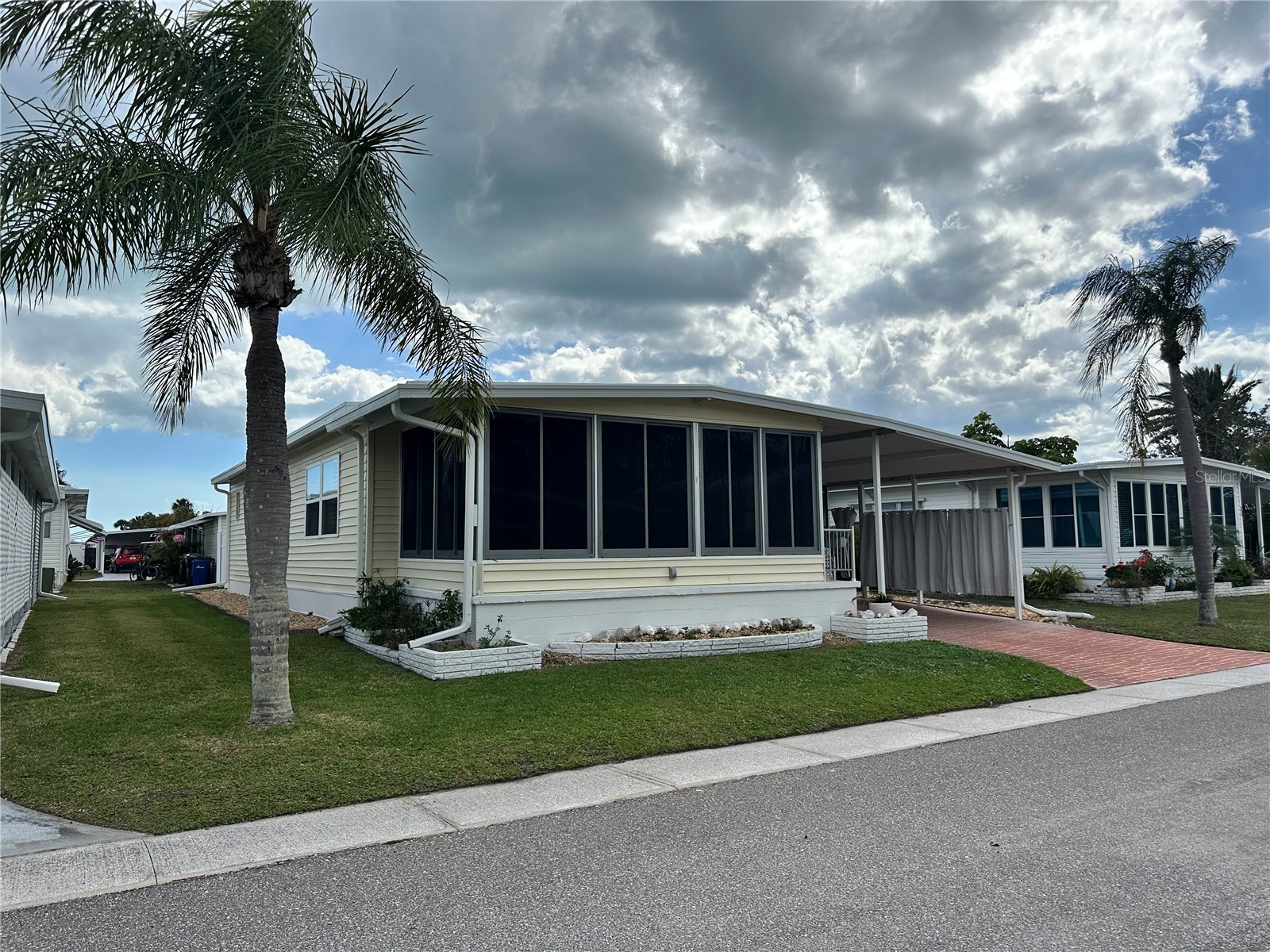 560 Oriental Poppy Drive Venice FL 34293 N6143279 image2