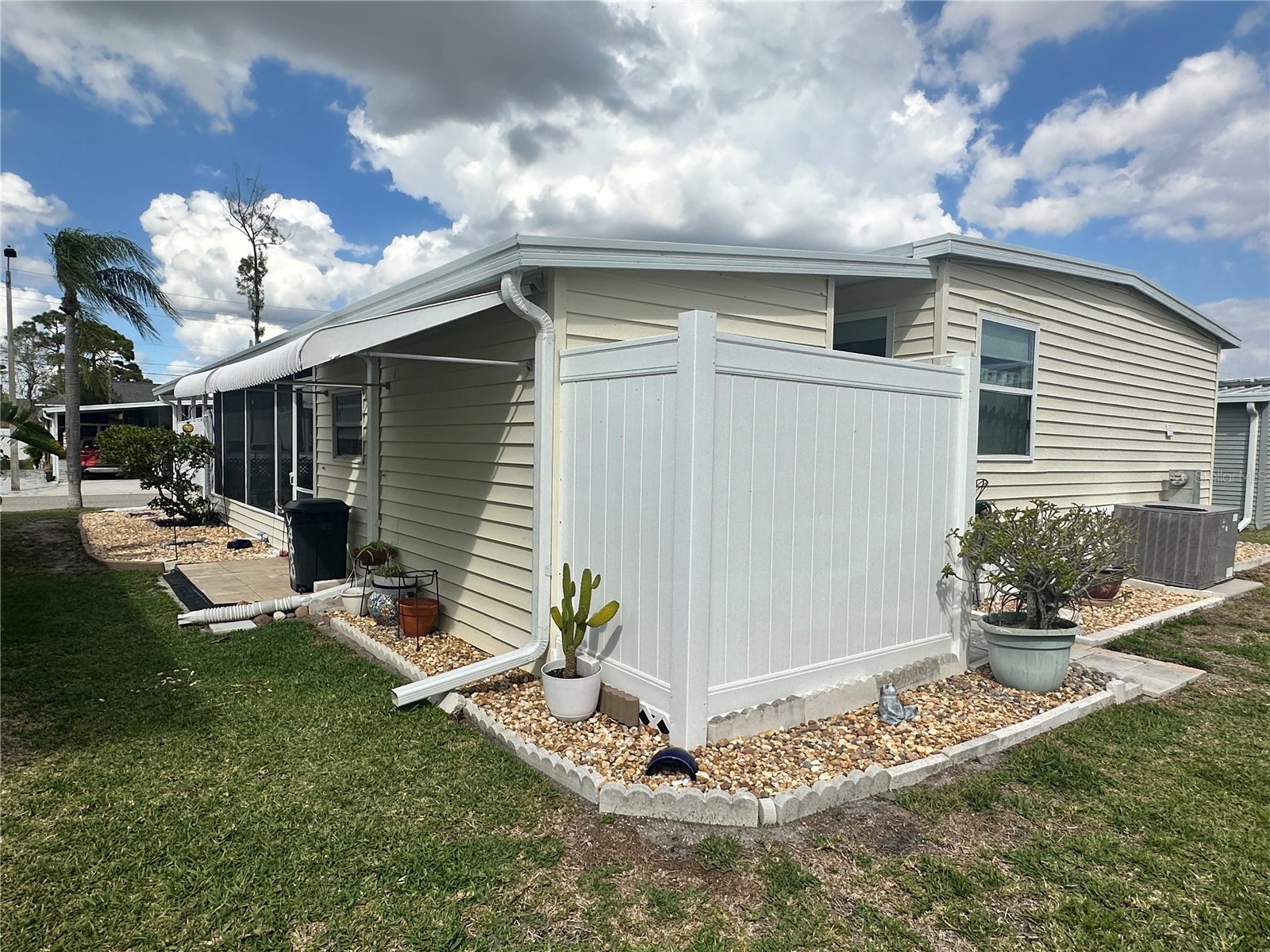 560 Oriental Poppy Drive Venice FL 34293 N6143279 image42