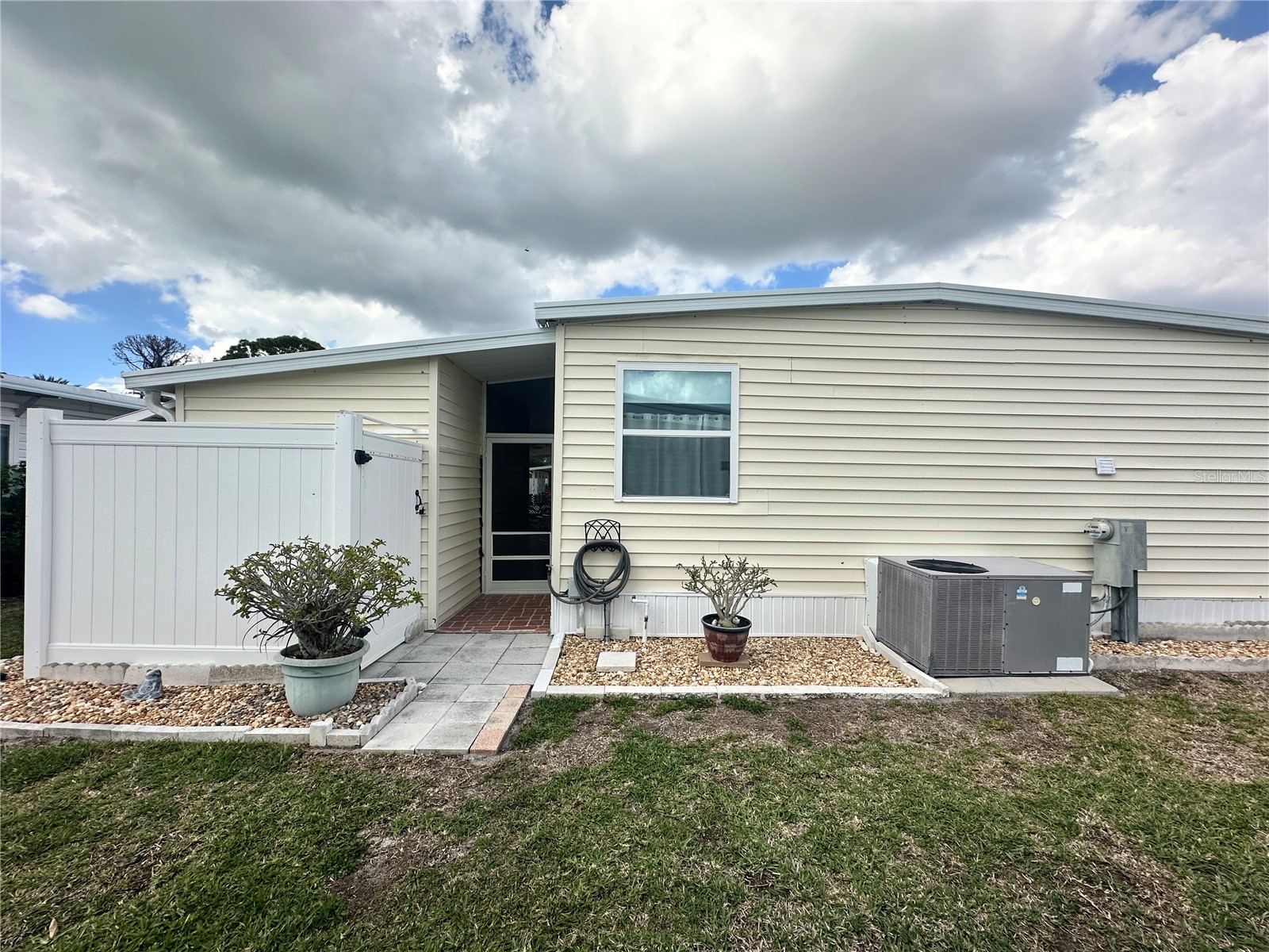 560 Oriental Poppy Drive Venice FL 34293 N6143279 image50