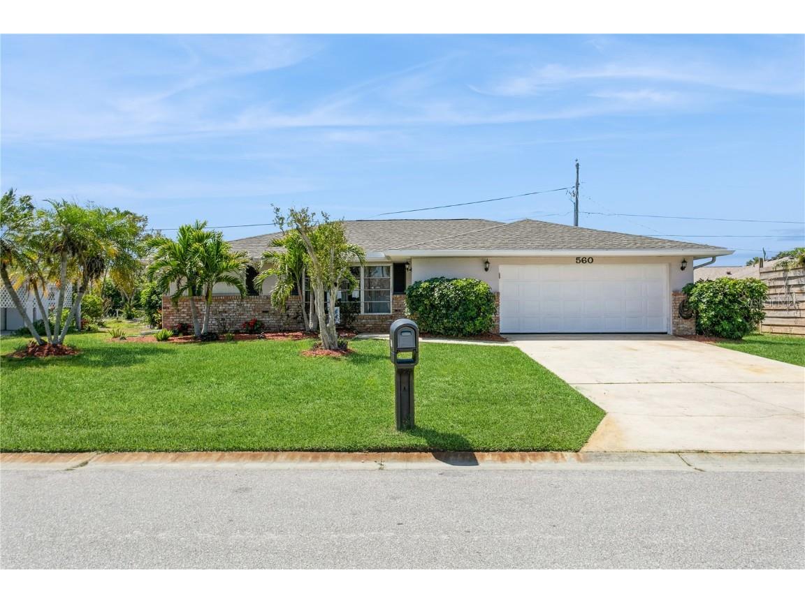 560 Oxford Drive Venice FL 34293 N6138356 image1
