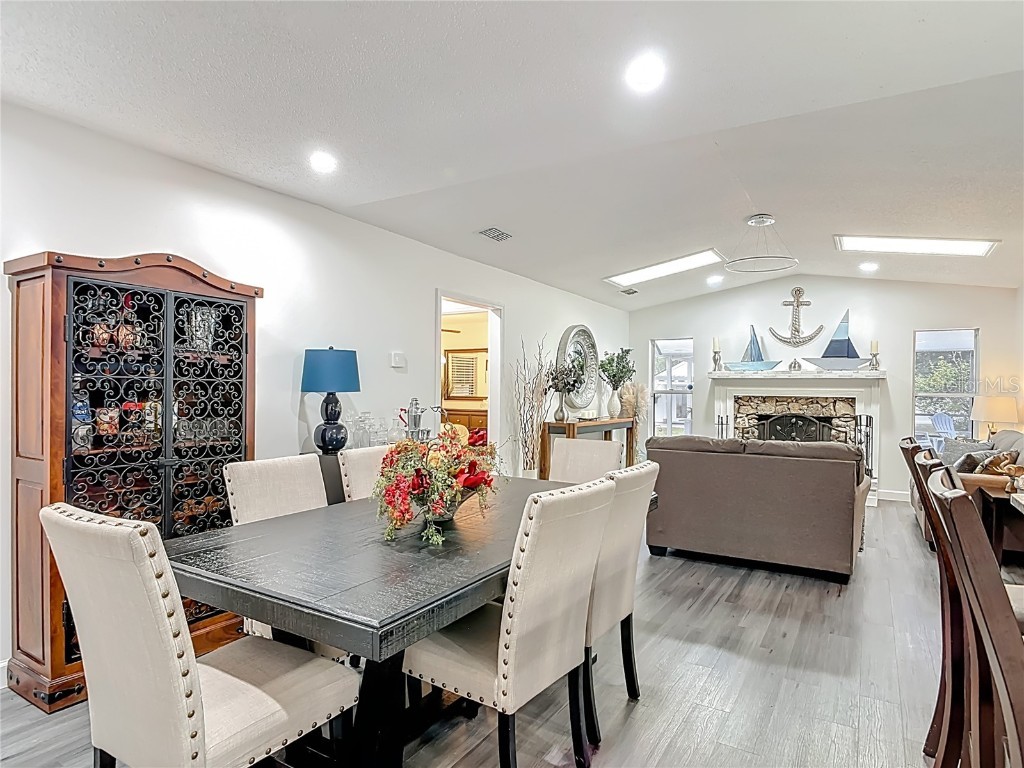 560 Saxon Boulevard Deltona FL 32725 O6356264 image14