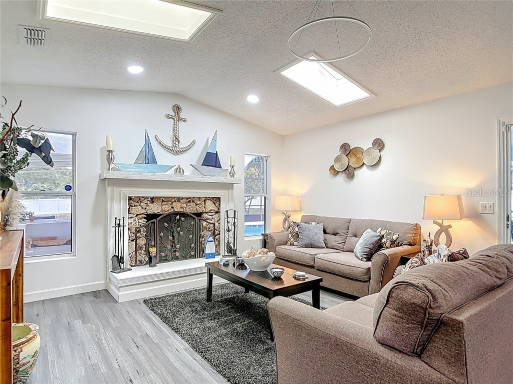 560 Saxon Boulevard Deltona FL 32725 O6356264 image19