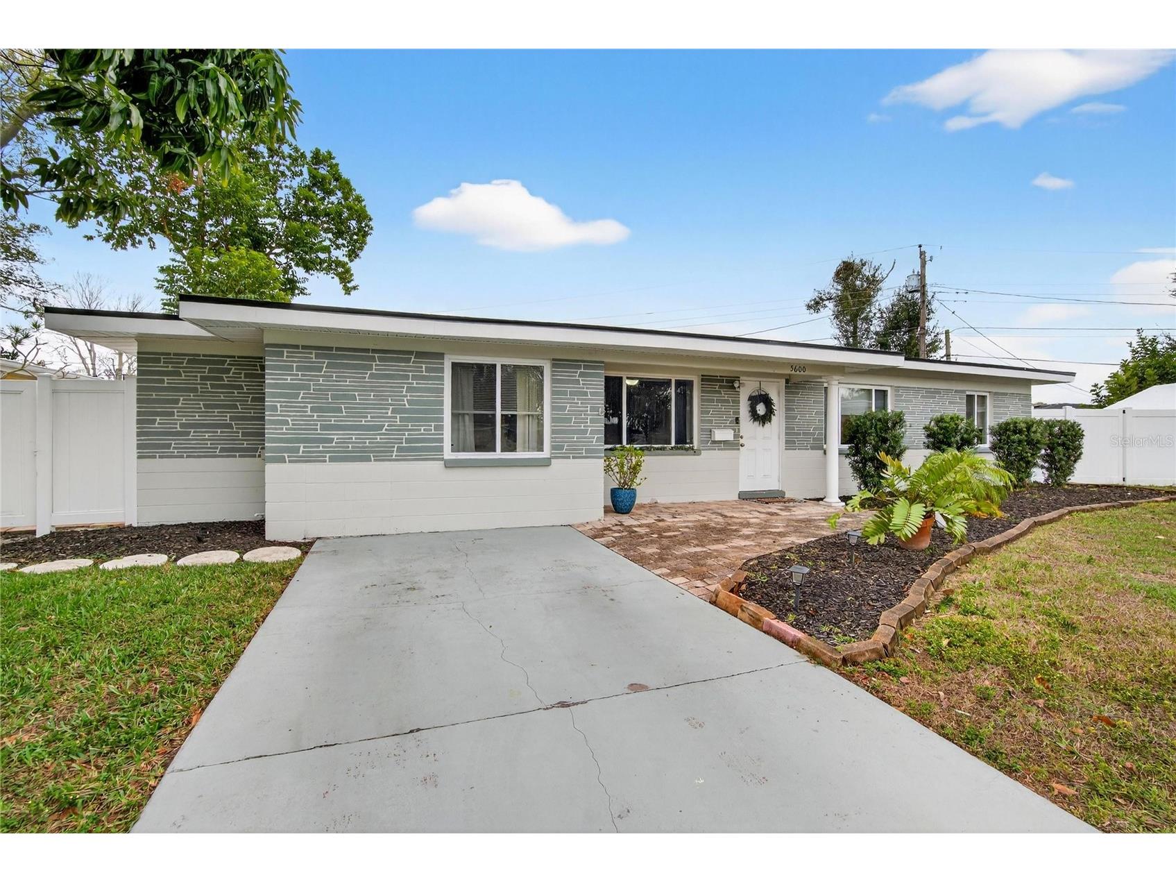 5600 32nd Avenue N Saint Petersburg FL 33710 TB8467435 image1