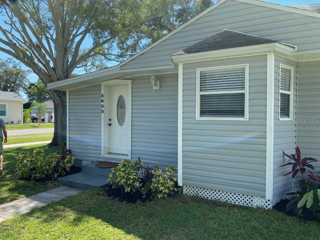 5600 42nd Street N Saint Petersburg FL 33714 T3471785 image1