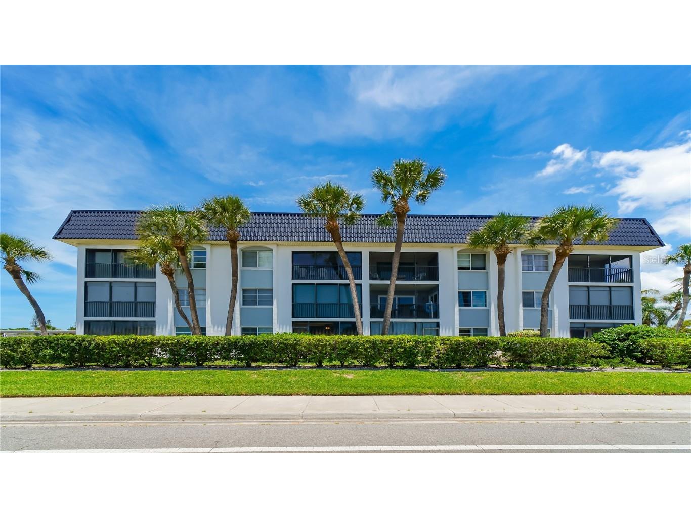 5600 Beach Way Drive #113 Sarasota FL 34242 A4674286 image1