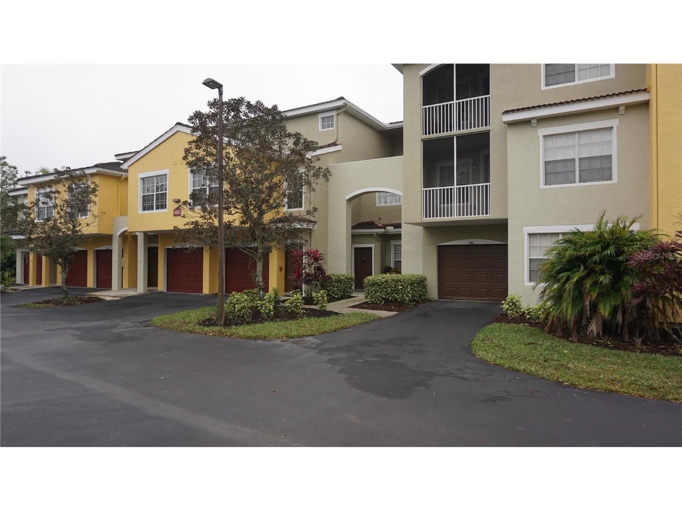 5600 Bentgrass Drive #8-106 Sarasota FL 34235 A4563553 image1