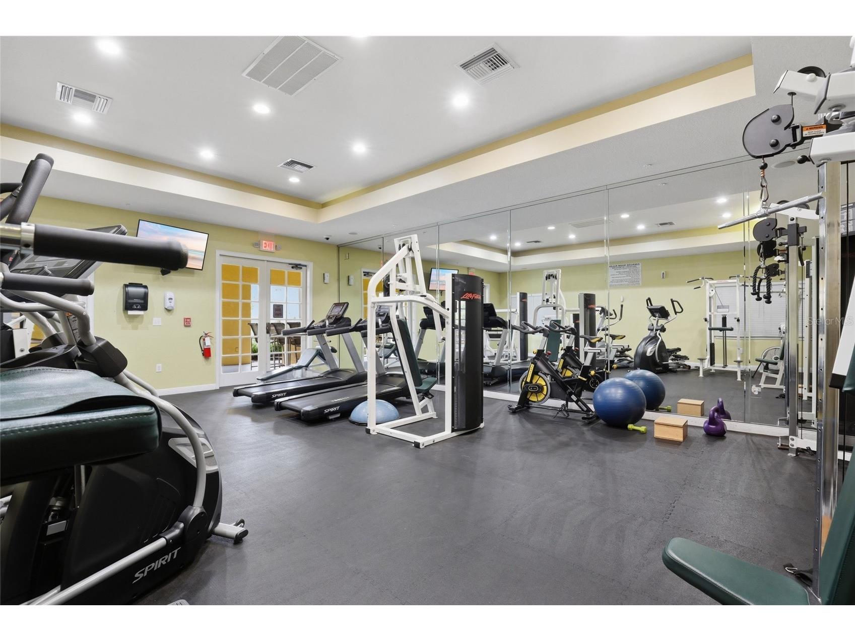 5600 Bentgrass Drive #8-107 Sarasota FL 34235 A4691674 image32