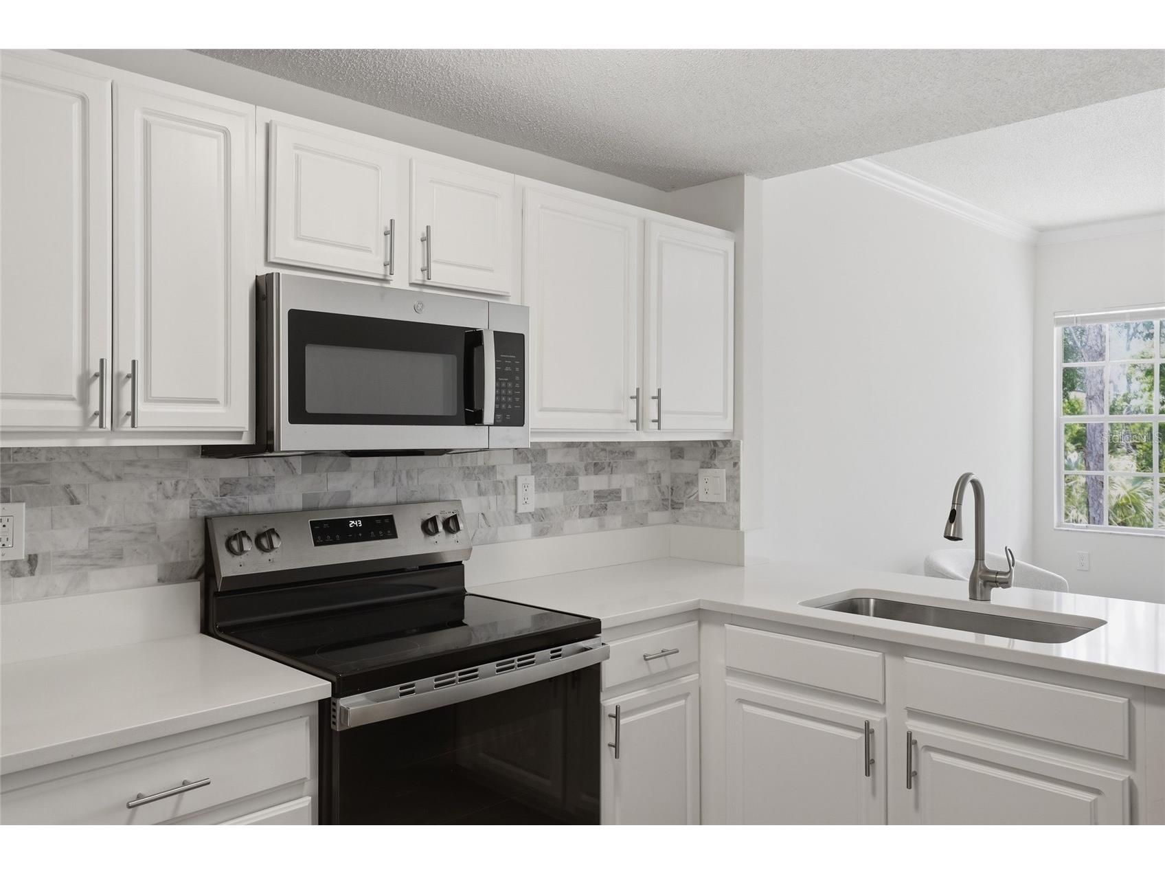 5600 Bentgrass Drive #8-107 Sarasota FL 34235 A4691674 image9