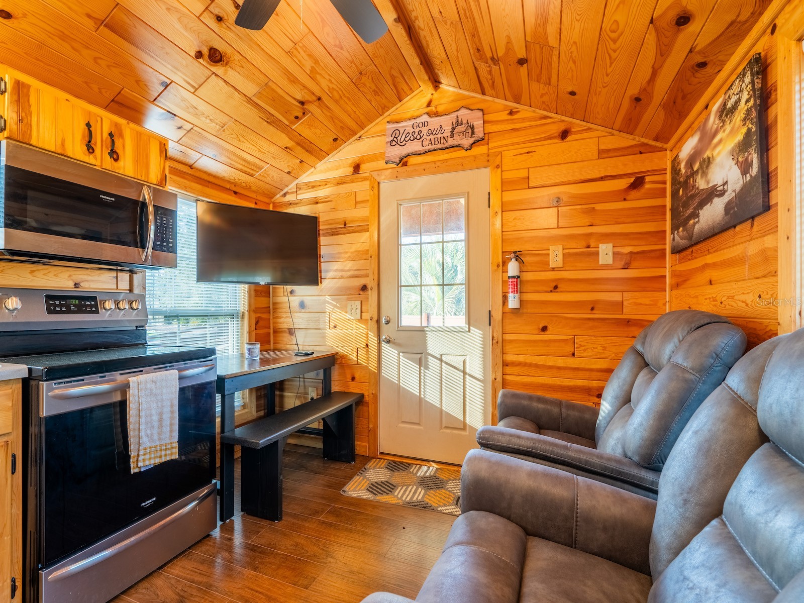 5600 NE Nfr 5 Silver Springs FL 34488 - GRASSY LAKE & PRIVATE OM715653 image44