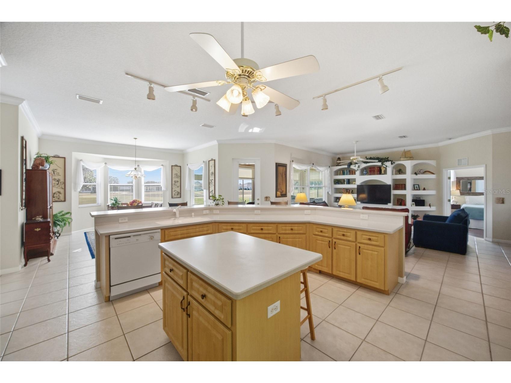 5600 NW 27th Place Ocala FL 34482 OM718451 image11