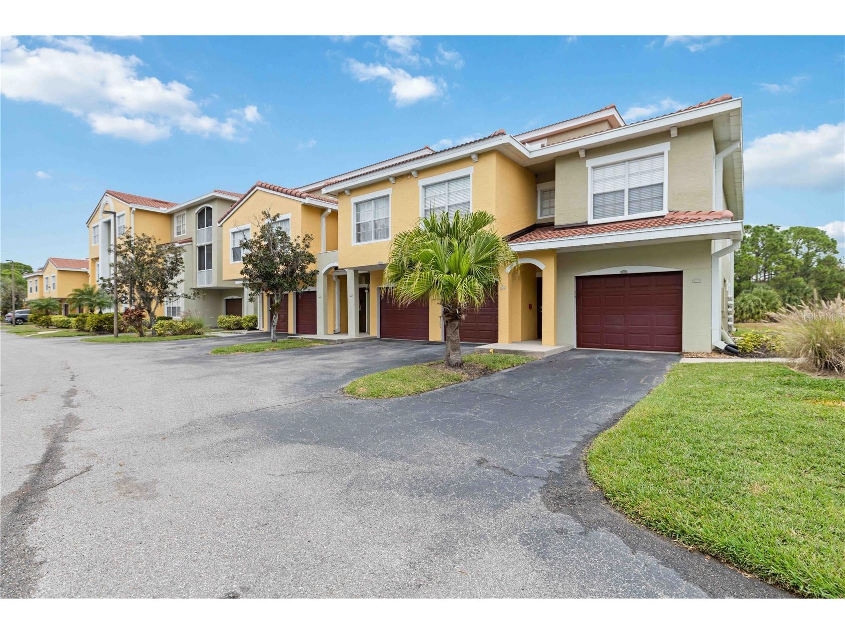 5601 Bentgrass Drive #10-112 Sarasota FL 34235 A4675940 image1