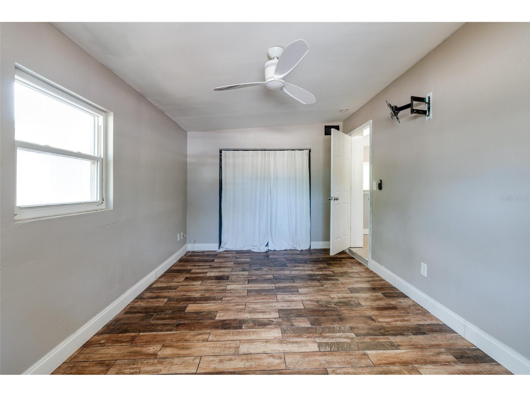 5601 Cedar Street NE Saint Petersburg FL 33703 TB8523464 image13