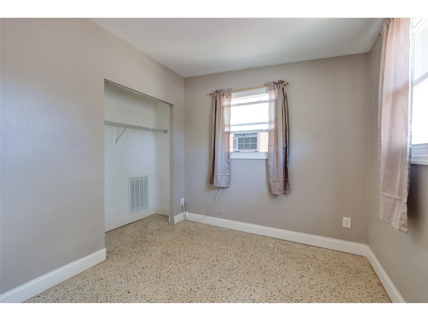 5601 Cedar Street NE Saint Petersburg FL 33703 TB8523464 image17