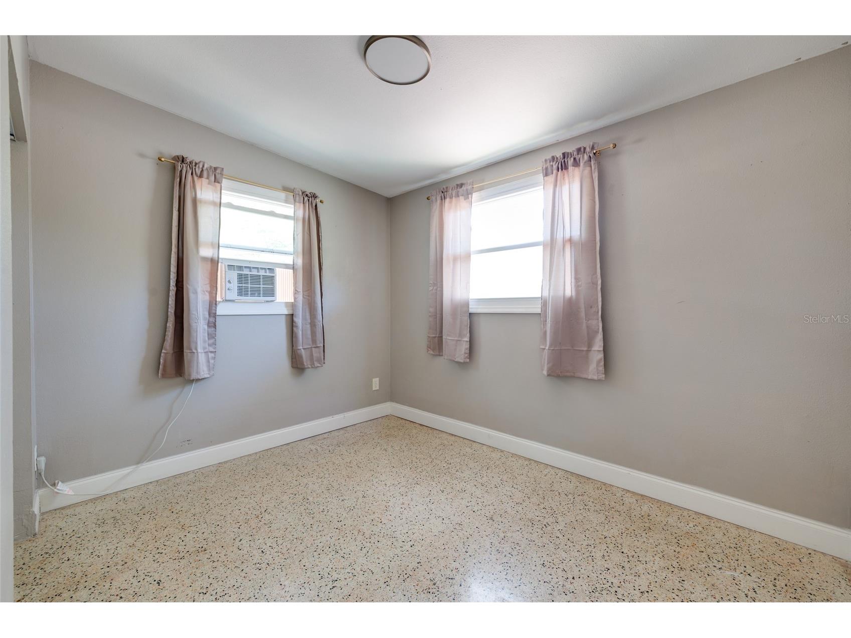 5601 Cedar Street NE Saint Petersburg FL 33703 TB8523464 image18