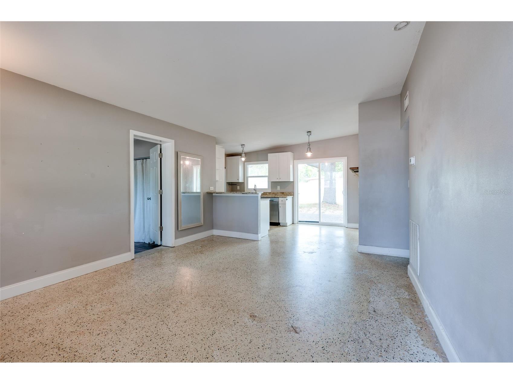 5601 Cedar Street NE Saint Petersburg FL 33703 TB8523464 image6