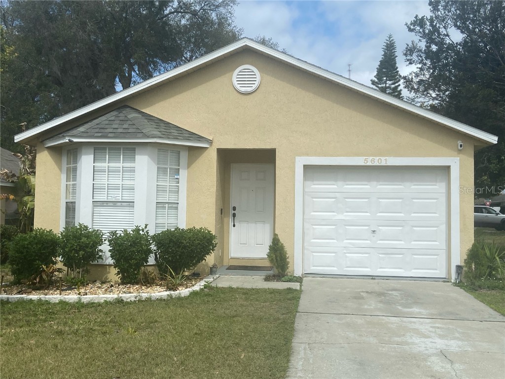 5601 La Joya Court Orlando FL 32808 O6005285 image1