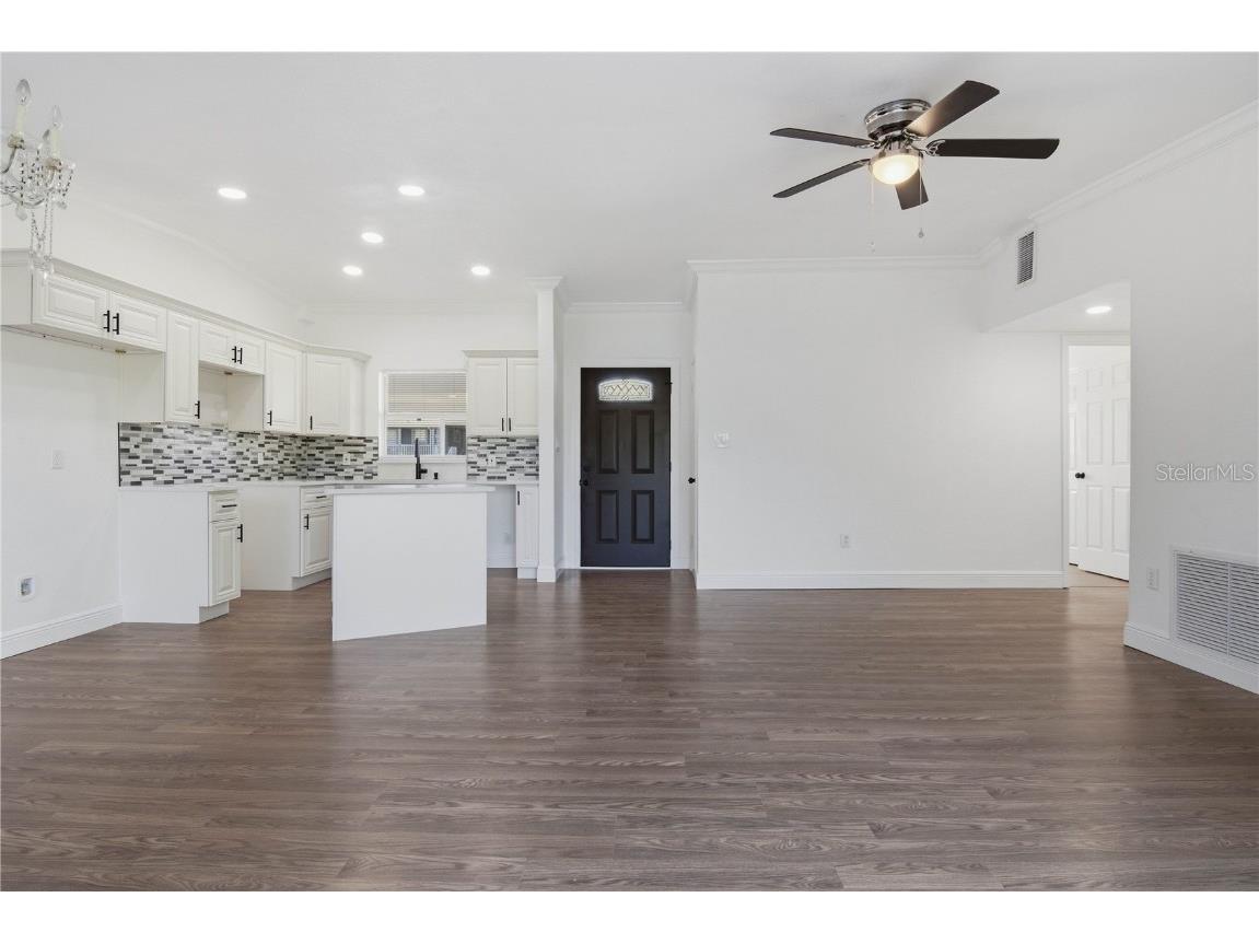 5601 Meridian Way Orlando FL 32808 O6356948 image16