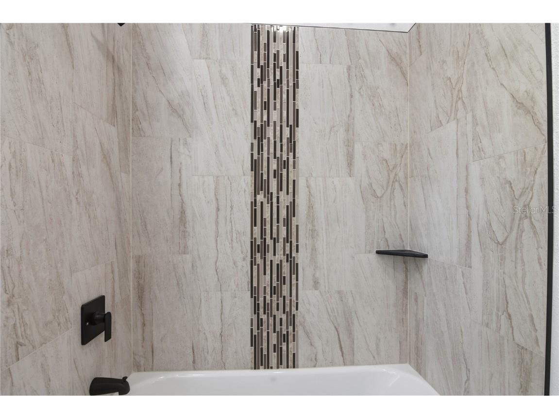 5601 Meridian Way Orlando FL 32808 O6356948 image20