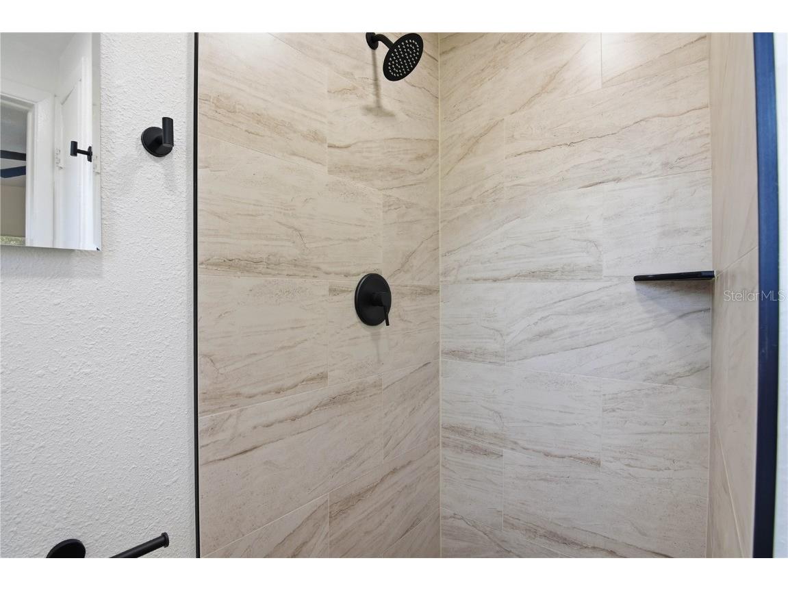 5601 Meridian Way Orlando FL 32808 O6356948 image25