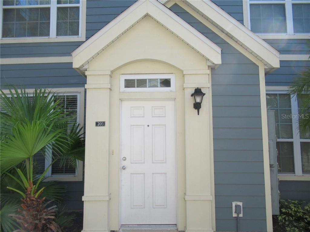 5601 Rosehill Road #203 Sarasota FL 34233 A4673504 image1