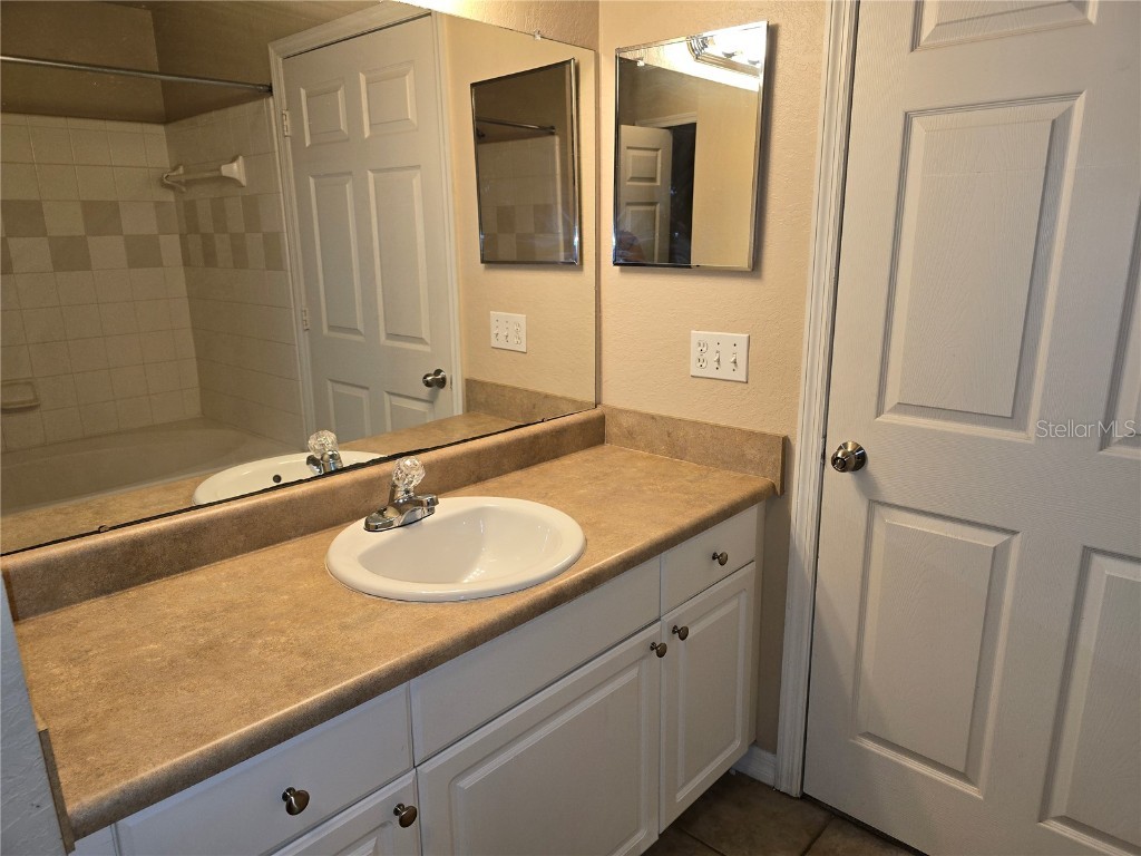 5601 Rosehill Road #203 Sarasota FL 34233 A4673504 image26