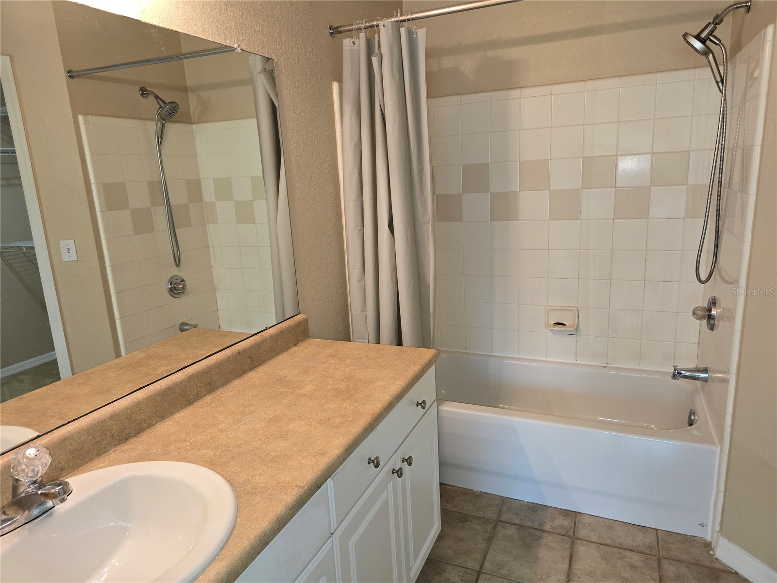 5601 Rosehill Road #203 Sarasota FL 34233 A4694731 image10