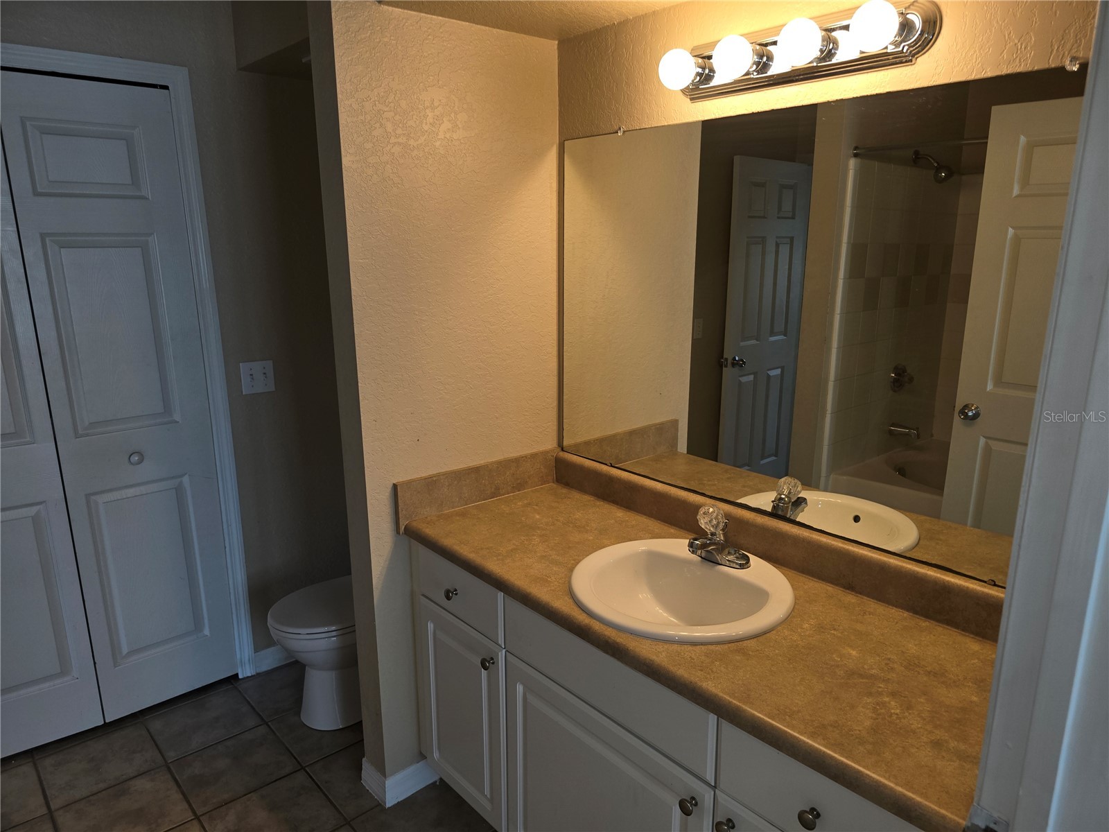5601 Rosehill Road #203 Sarasota FL 34233 A4694731 image17