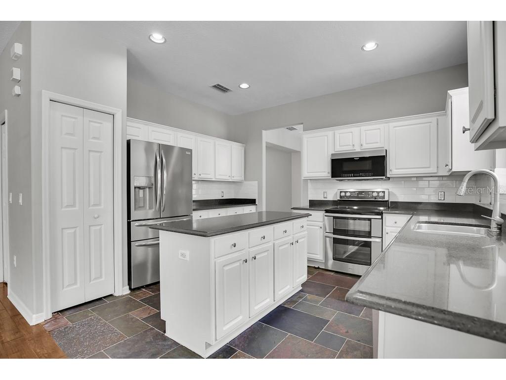 5602 Shady Creek Court Valrico FL 33596 TB8520844 image12