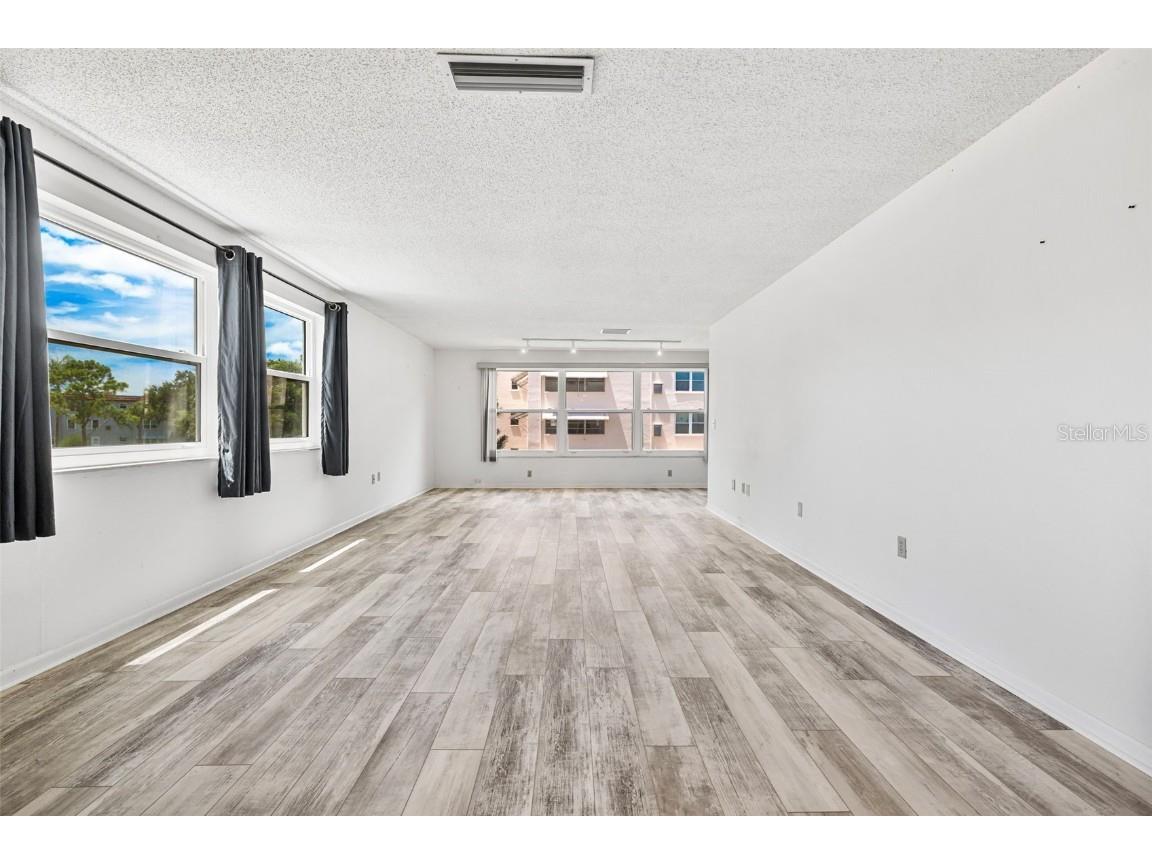 5603 80th Street N #202 Saint Petersburg FL 33709 TB8408602 image21