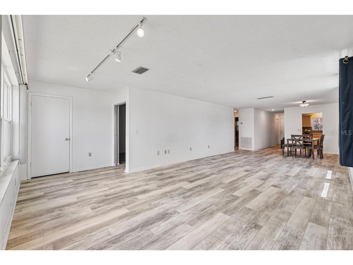 5603 80th Street N #202 Saint Petersburg FL 33709 TB8408602 image22