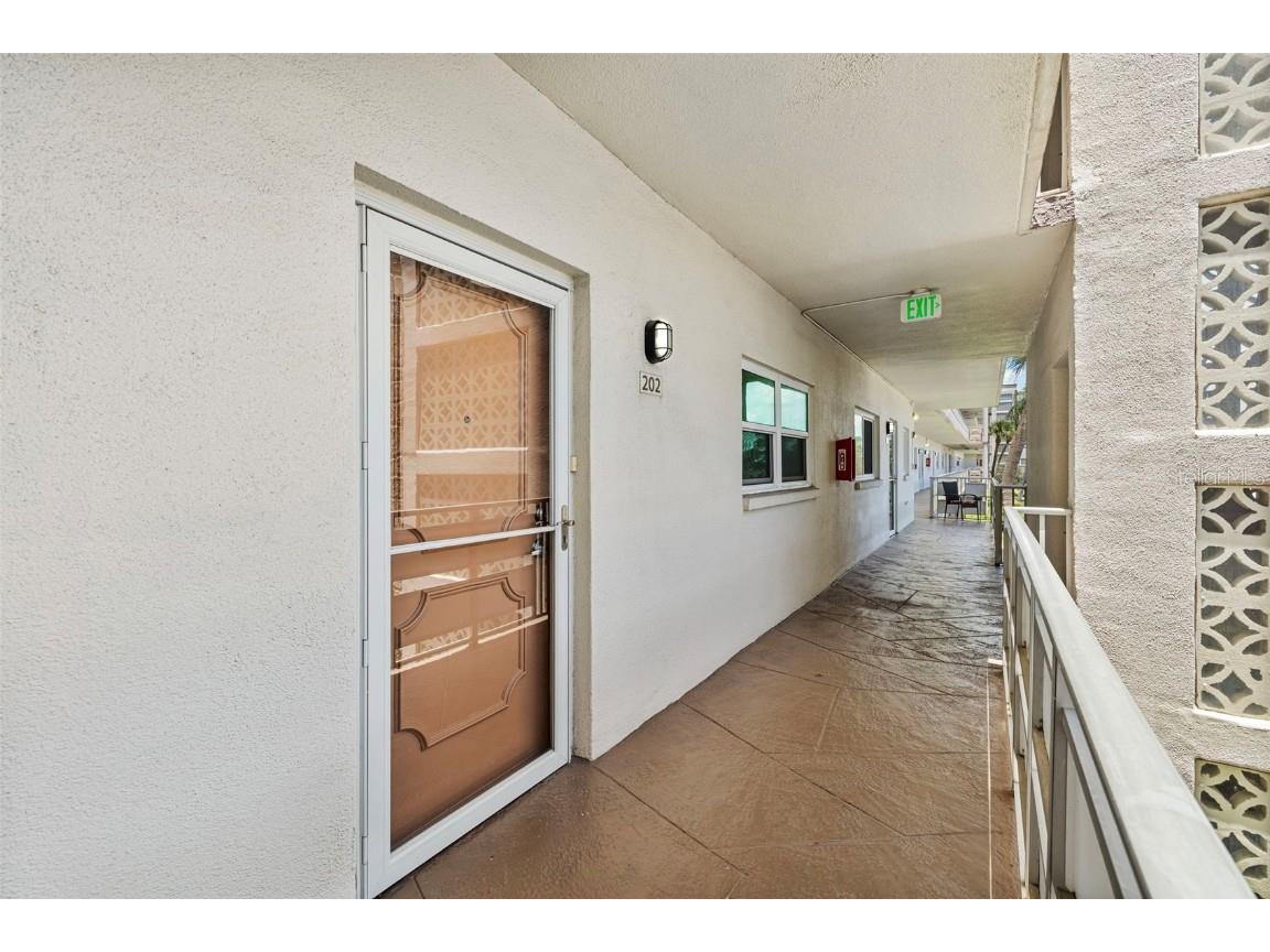 5603 80th Street N #202 Saint Petersburg FL 33709 TB8408602 image3