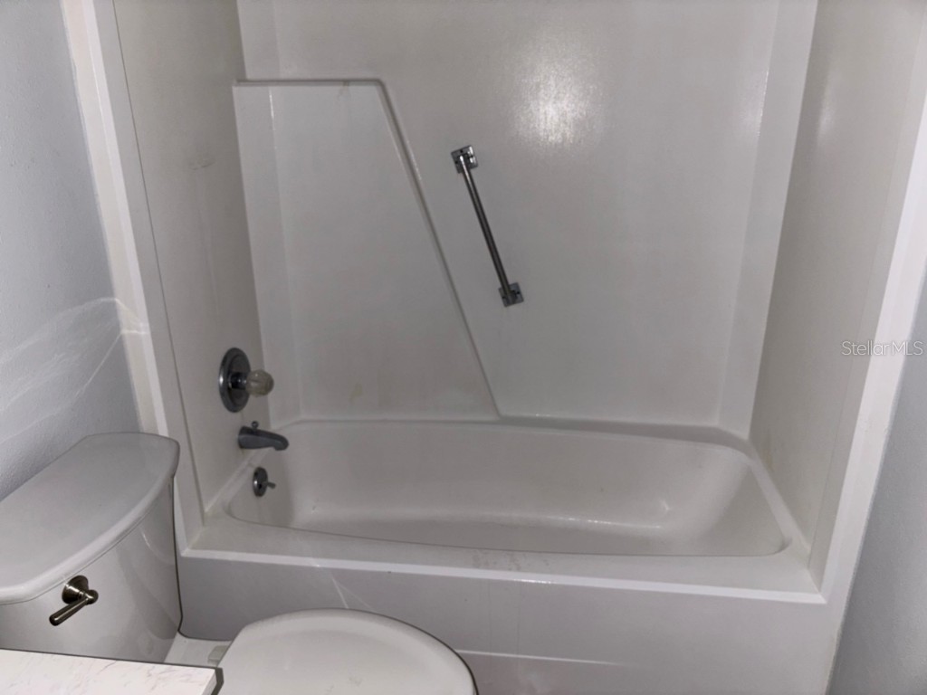 5603 80th Street N #207 Saint Petersburg FL 33709 TB8455459 image9