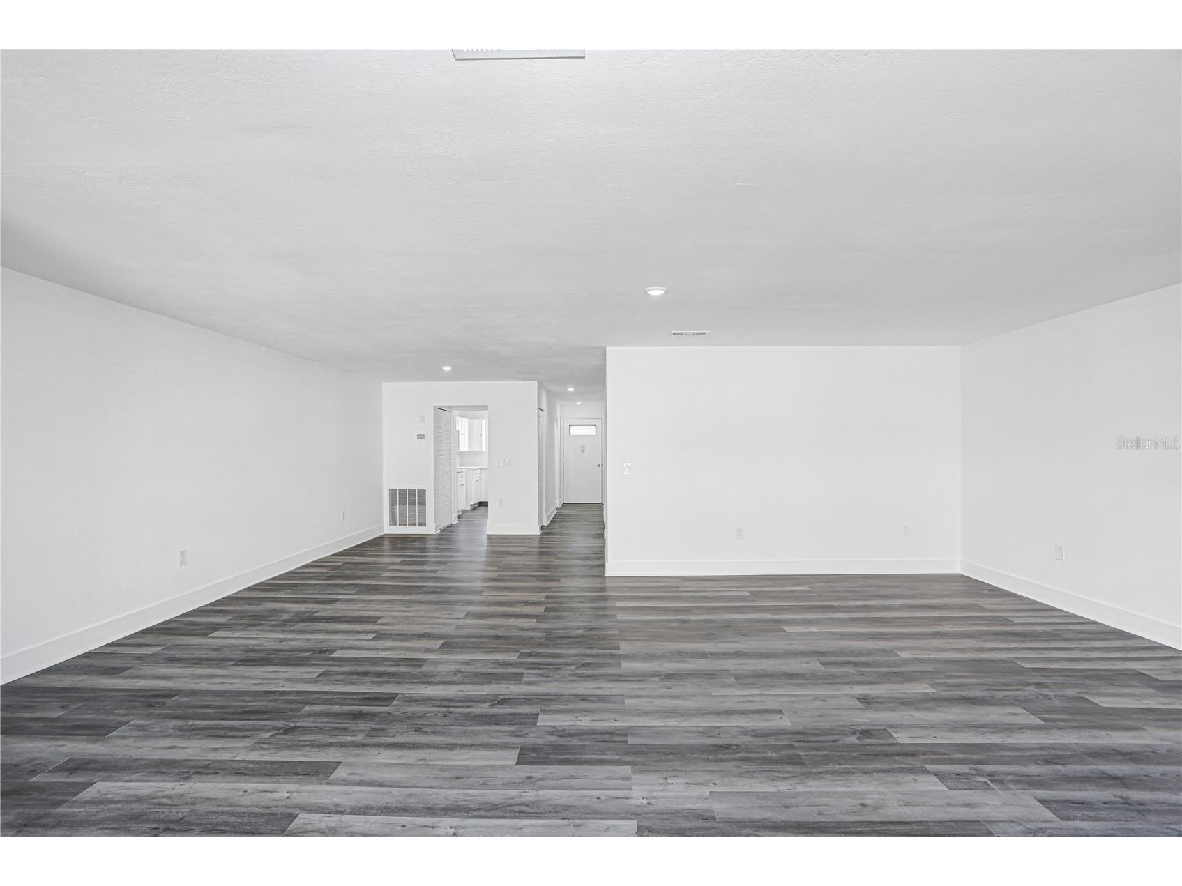 5603 80th Street N #303 Saint Petersburg FL 33709 A4691006 image15
