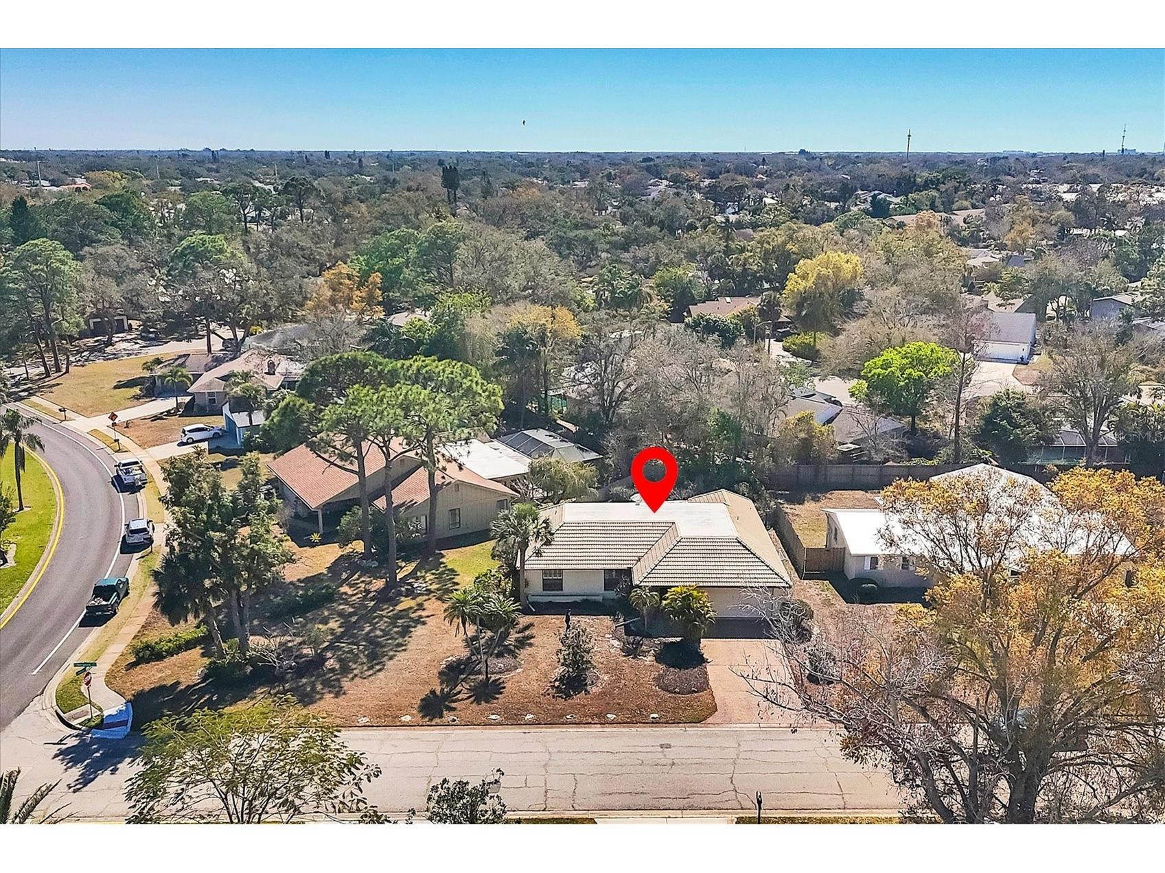 5603 Creekwood Drive Sarasota FL 34233 A4684112 image1