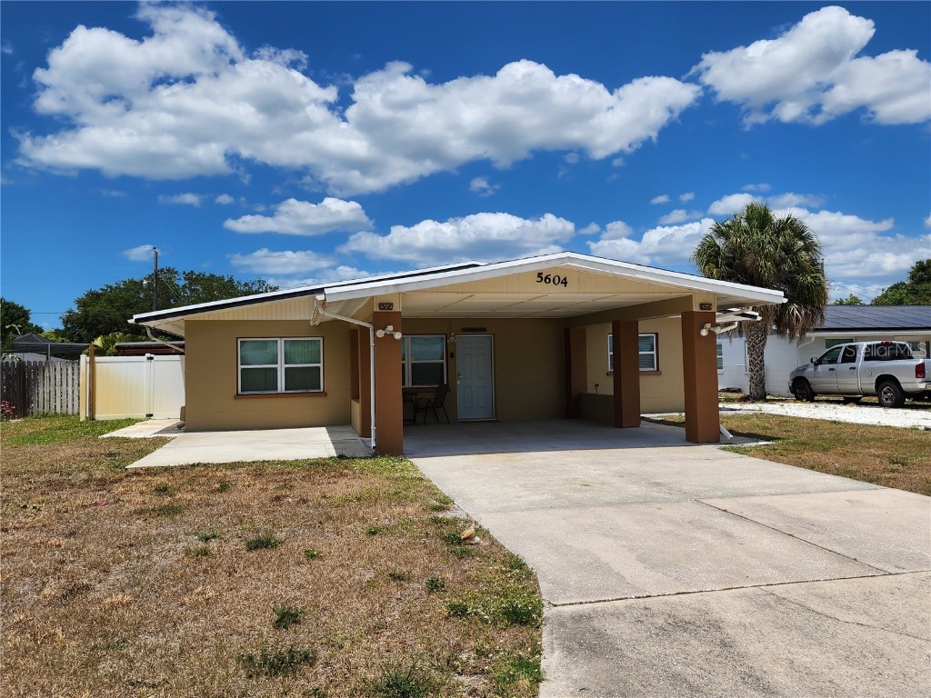 5604 1st Avenue Drive NW Bradenton FL 34209 A4608935 image1
