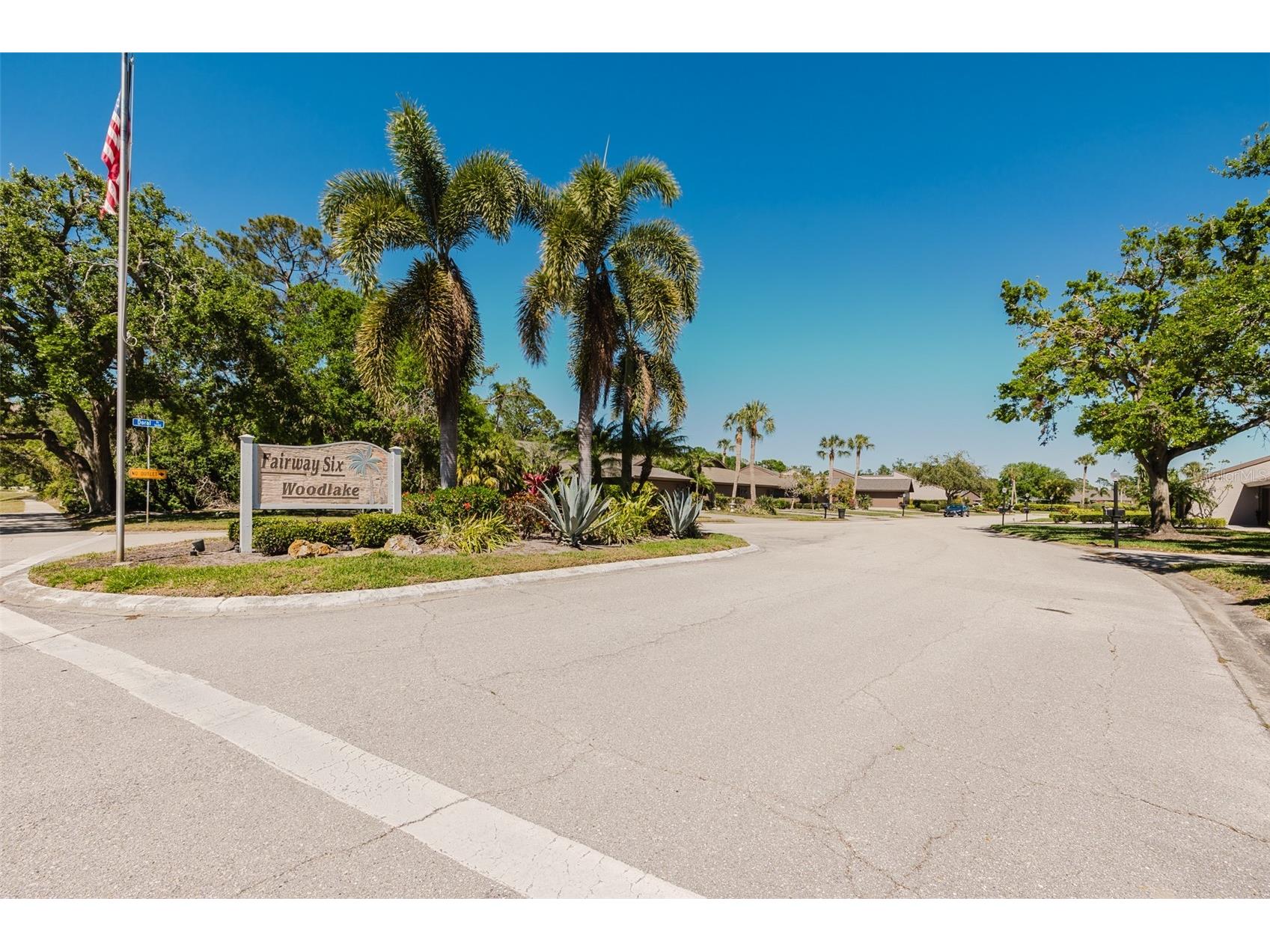 5604 Doral Drive Sarasota FL 34243 A4645514 image11