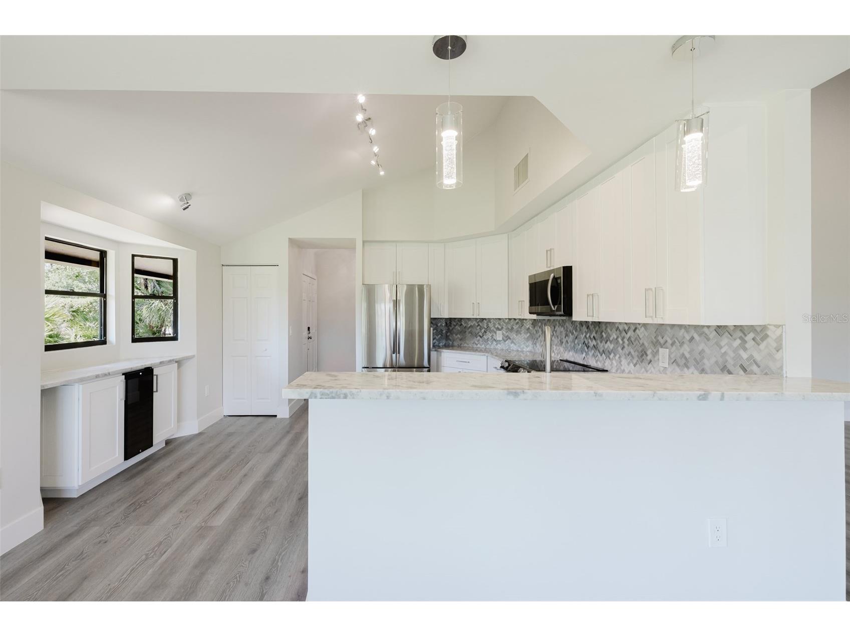 5604 Doral Drive Sarasota FL 34243 A4645514 image22