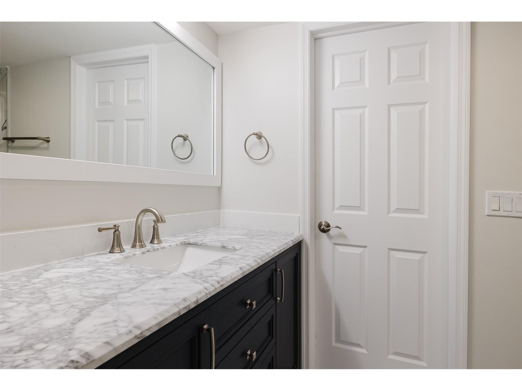 5604 Doral Drive Sarasota FL 34243 A4645514 image33