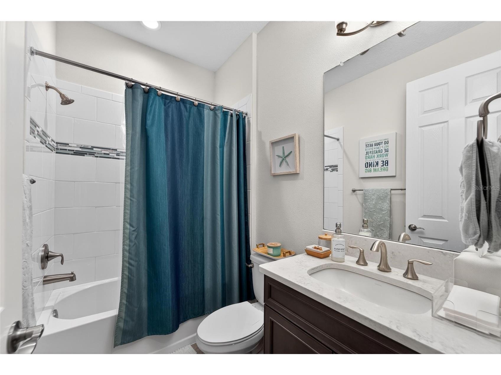 5604 Wayfarer Avenue Apollo Beach FL 33572 TB8481891 image23