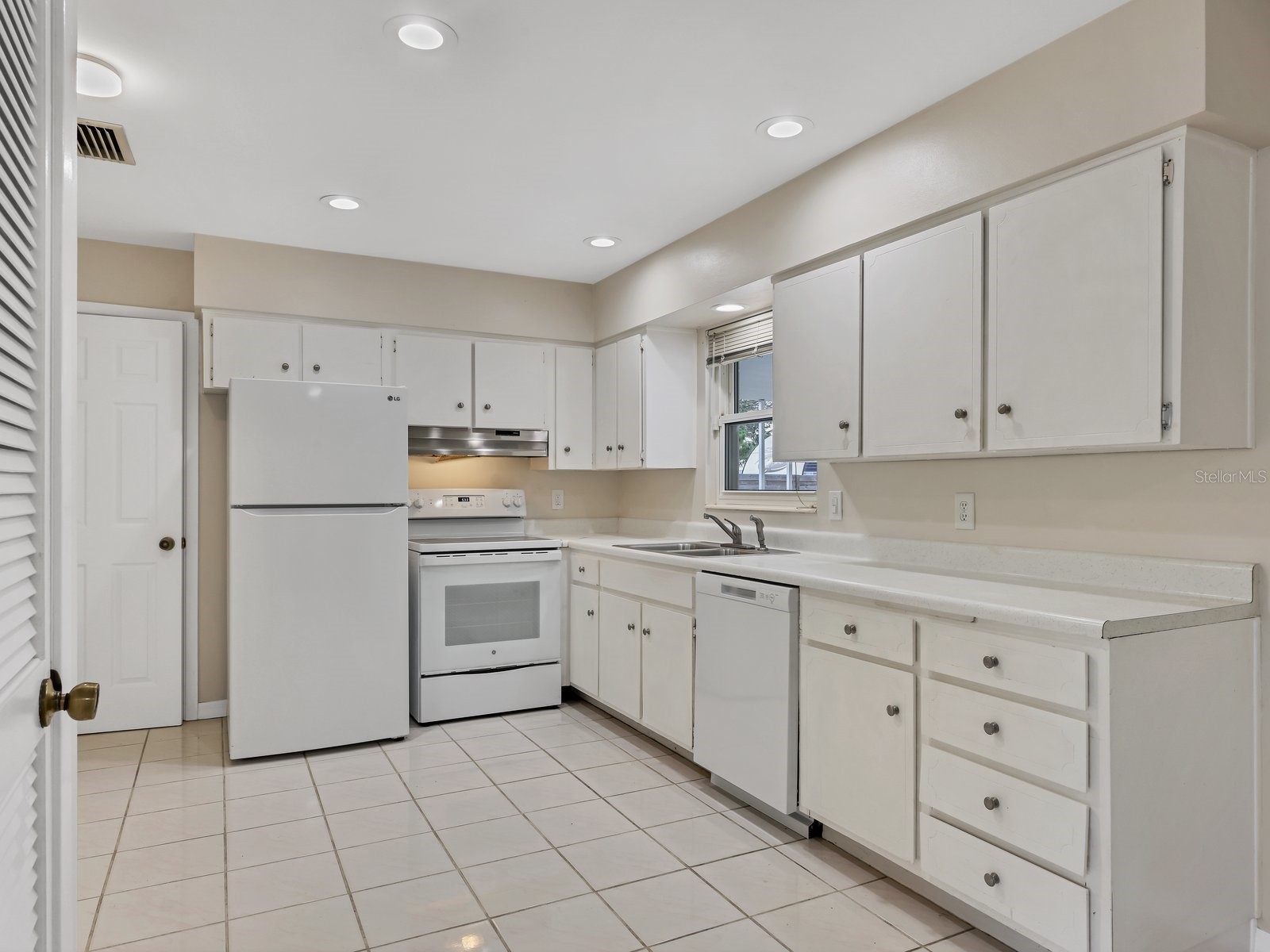 5605 9th Avenue Drive W Bradenton FL 34209 A4696966 image11