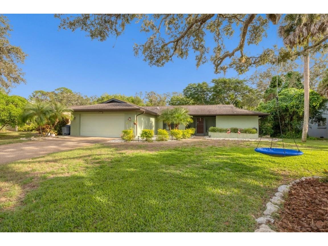 5605 Boulder Boulevard Sarasota FL 34233 A4592167 image1