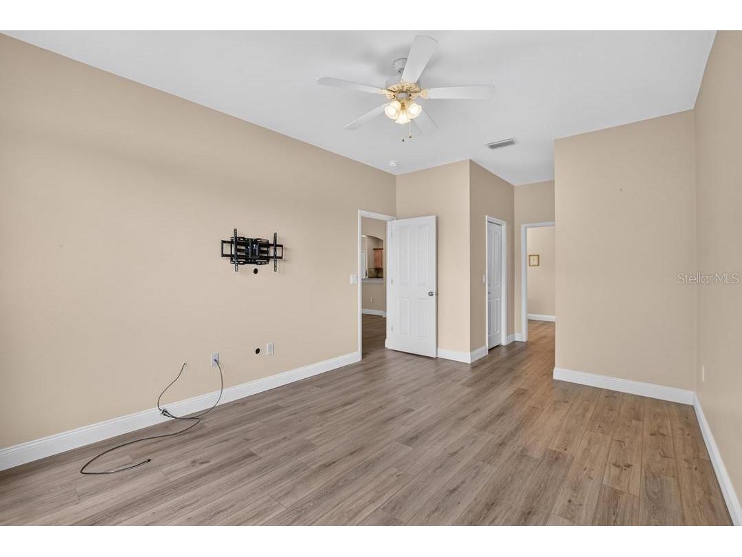 5605 Hawklake Road Lithia FL 33547 TB8532623 image30