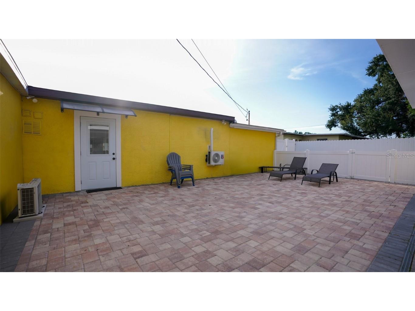 5605 Santa Monica Drive Tampa FL 33615 TB8407000 image13