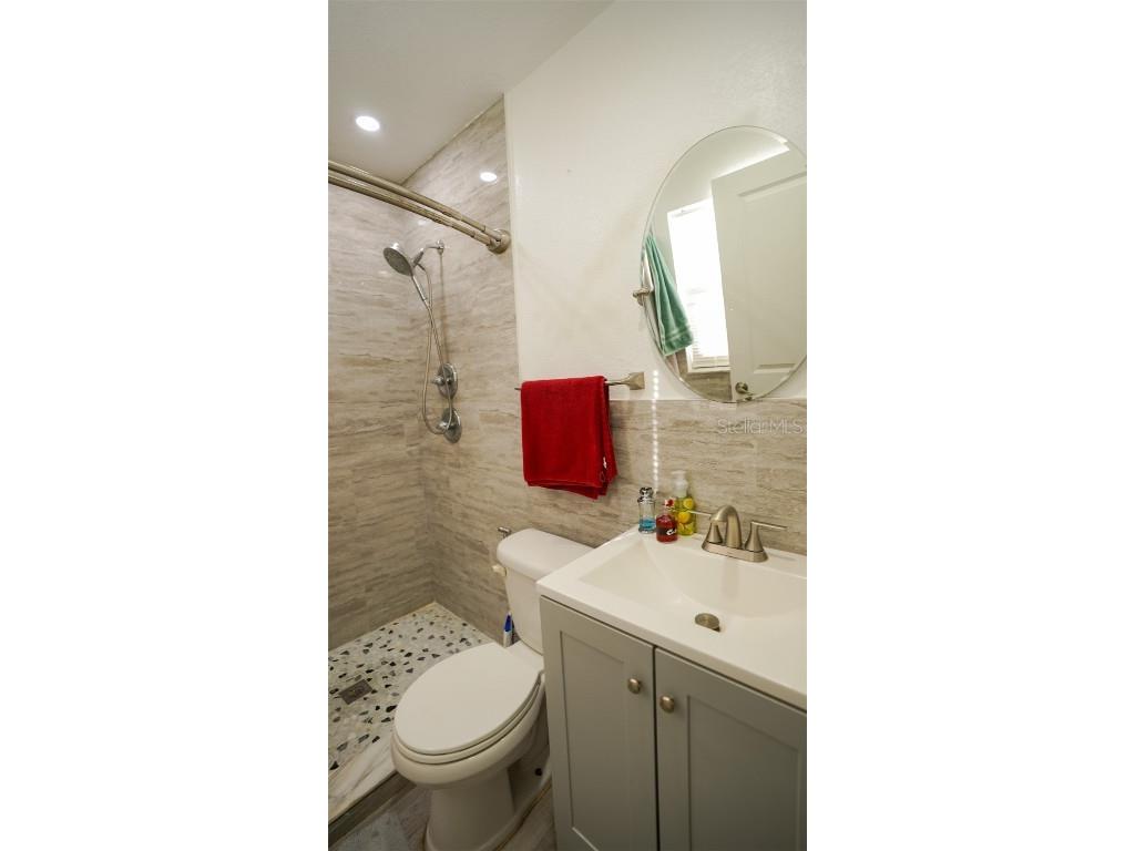 5605 Santa Monica Drive Tampa FL 33615 TB8407000 image23