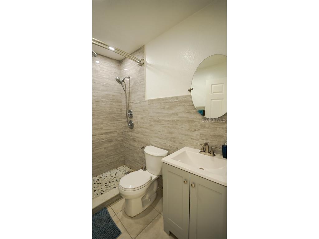 5605 Santa Monica Drive Tampa FL 33615 TB8407000 image25