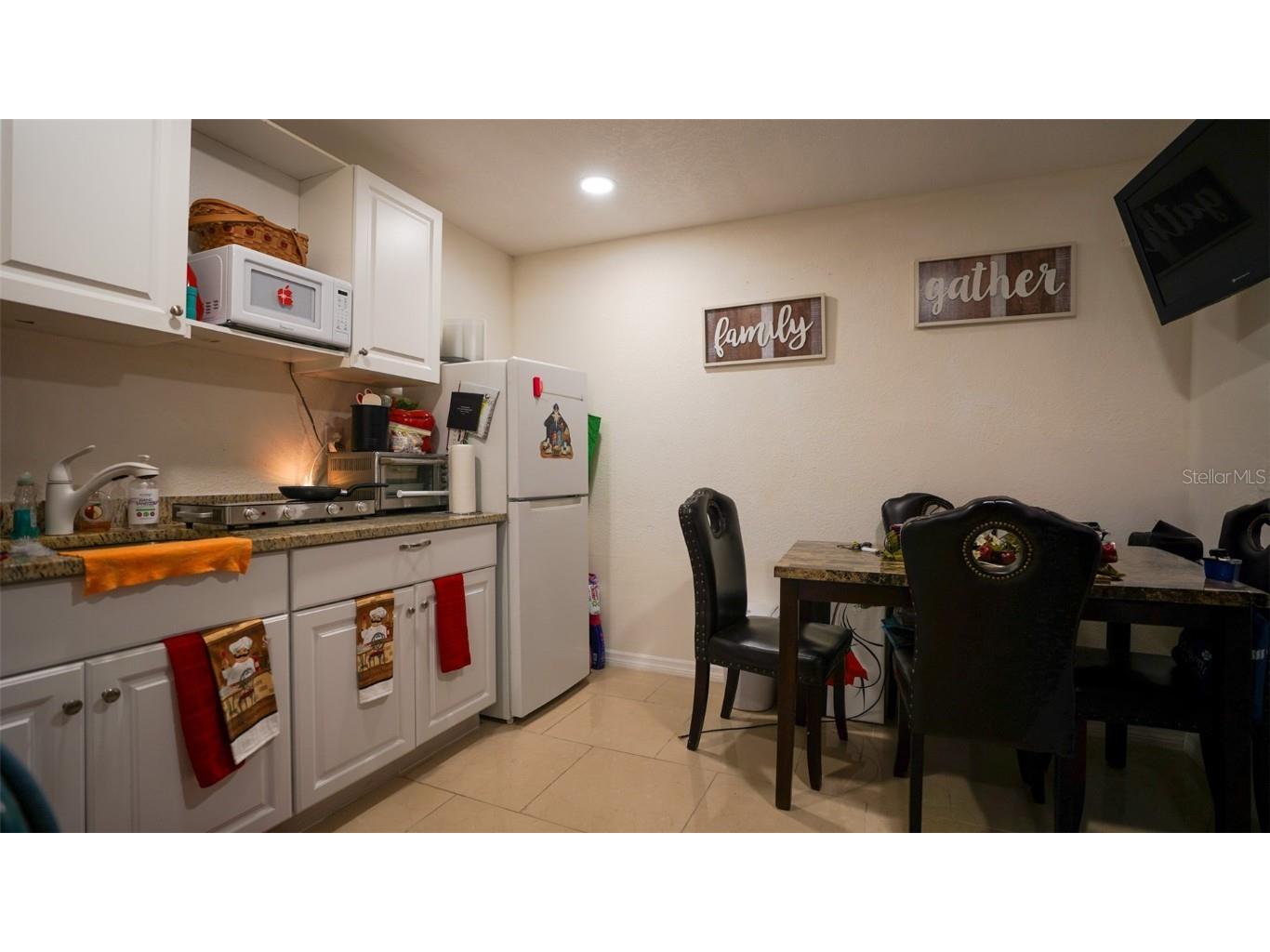 5605 Santa Monica Drive Tampa FL 33615 TB8407000 image45